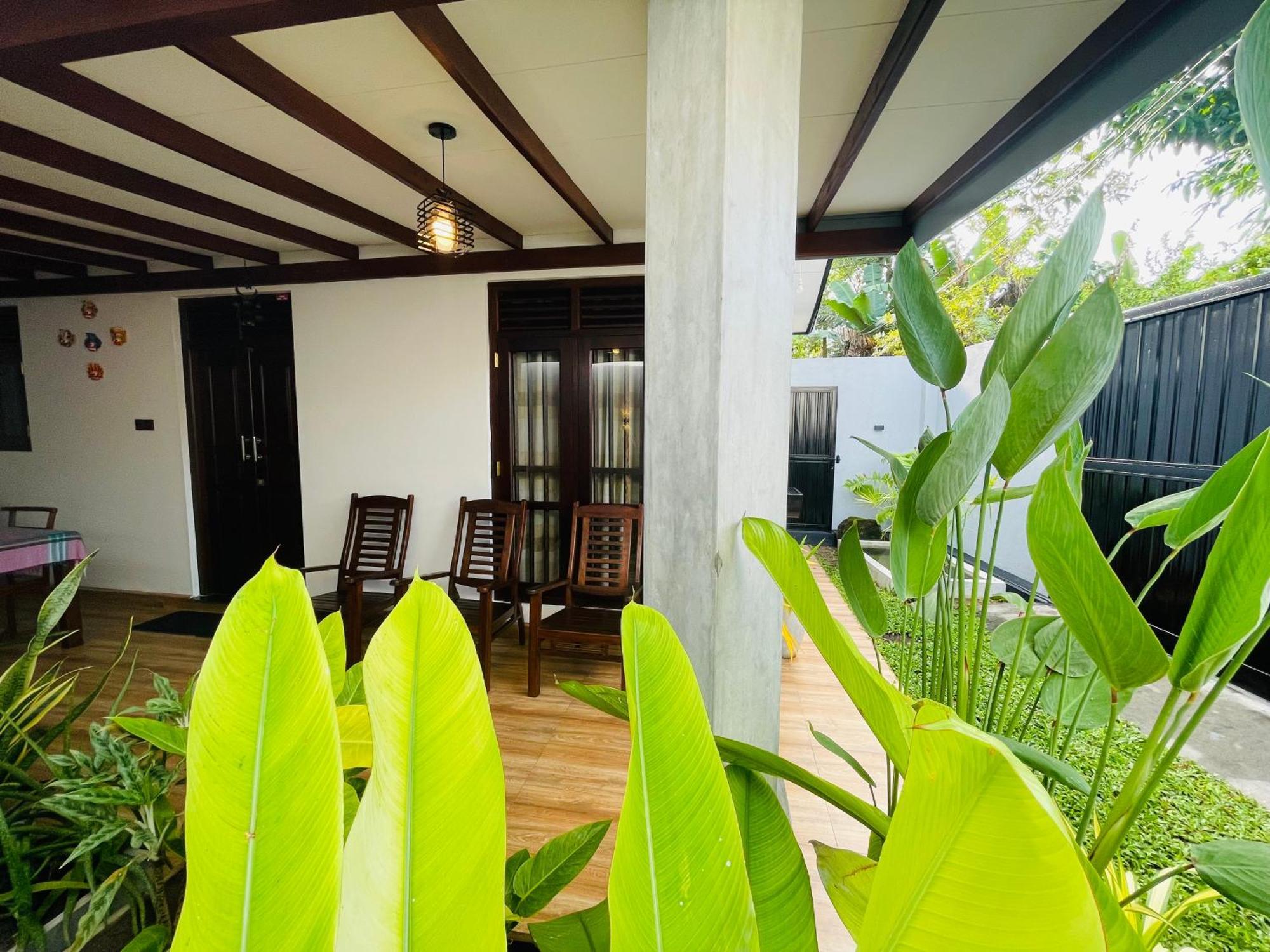 The Nook Hotel Hikkaduwa Exterior photo